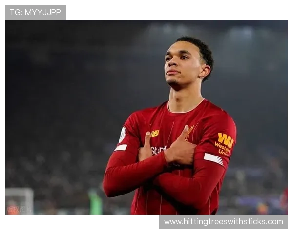 特伦特·亚历山大-阿诺德欧冠半决赛快发角球成名战解析