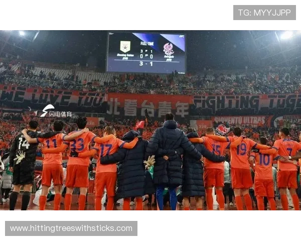 山东泰山节奏问题主要源于中场创造力不足，对球队战术执行形成制约